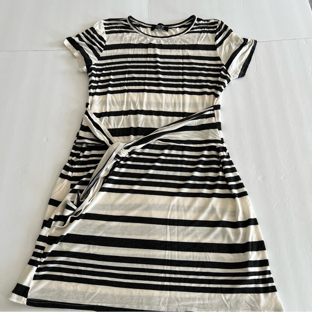Nimi K ~Luxury brand~ Wrap Dress Ivory Black strip Made in USA Sz L